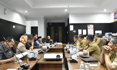 Komisi IV DPRD Pekanbaru Gelar Hearing dengan Dinas PUPR untuk Memastikan Aspirasi Masyarakat Tercerminkan dalam Anggaran 2024