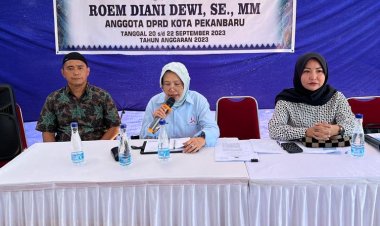 Anggota DPRD Roem Diani Dewi Sosialisasikan Perda di Jalan Tanjung Datuk