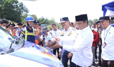 Pj Walikota Pekanbaru Meluncurkan Mobil Layanan Cepat LPJU dan Bus TMP Gratis bagi ASN