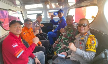 Berjibaku Padamkan Api, Satgas Karhutla TNI POLRI Bersinergi Di Gambut Mutiara