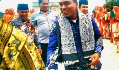 Rusdinur SH MH Bersama TIM Mendaftarkan Bakal Calon Bupati Kampar  Di Tiga Partai " PARTAI NASDEM, PARTAI PKB, PARTAI PAN"