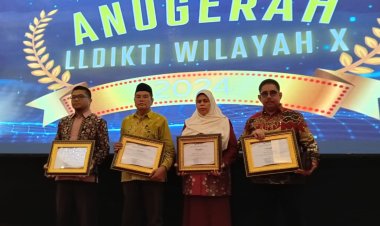 STIH PUTRI MAHARAJA PAYAKUMBUH TERIMA ANUGERAH SATGAS PPKS LLDIKTI WILAYAH X SUMBAR DAN JAMBI 