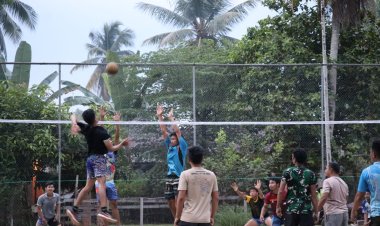Kecerian Olah Raga Bersama Satgas TMMD Ke 121 Kodim 0313/KPR Bersama Masyarakat Tanjung Belit Selatan