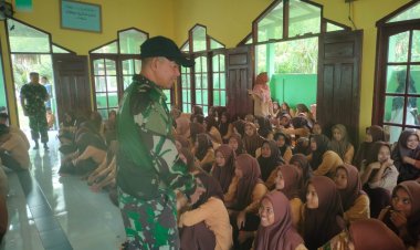 Tim Satgas TMMD Ke 121 Kodim 0313/KPR Beri Penyuluhan Bahaya Narkotika, Terorisme, Radikalisme Kepada Murid SMA 1 Kampar Kiri