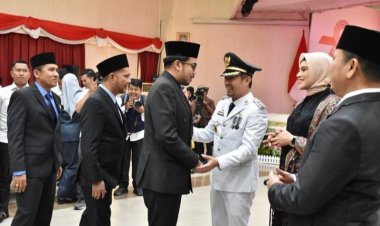 Risnandar Mahiwa Resmi Dilantik Sebagai Pj Walikota Pekanbaru, Tengku Azwendi Fajri Berikan Dukungan Penuh