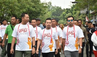 Ginda Burnama Hadiri Peluncuran Tema Hari Jadi Pekanbaru ke-240 di MPP