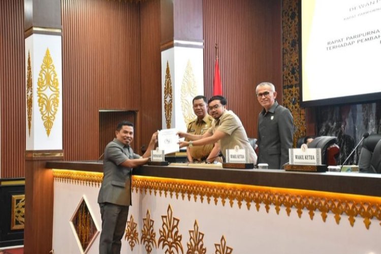 DPRD Pekanbaru Bahas Laporan Pansus Mengenai LKPJ Pemko Pekanbaru Tahun 2023