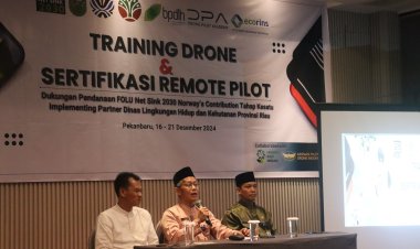 Dukung Capaian Folu Net Sink 2030, DLHK Provinsi Riau Gelar Training Drone dan Sertifikasi Remote Pilot