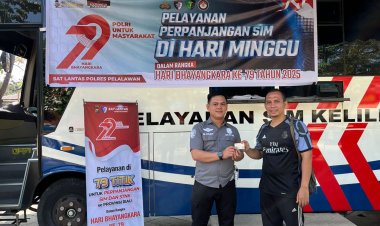 Satlantas Polres Pelalawan Giat Pelayanan Bus SIM Keliling Dalam Rangka HUT Bhayangkara Ke 79