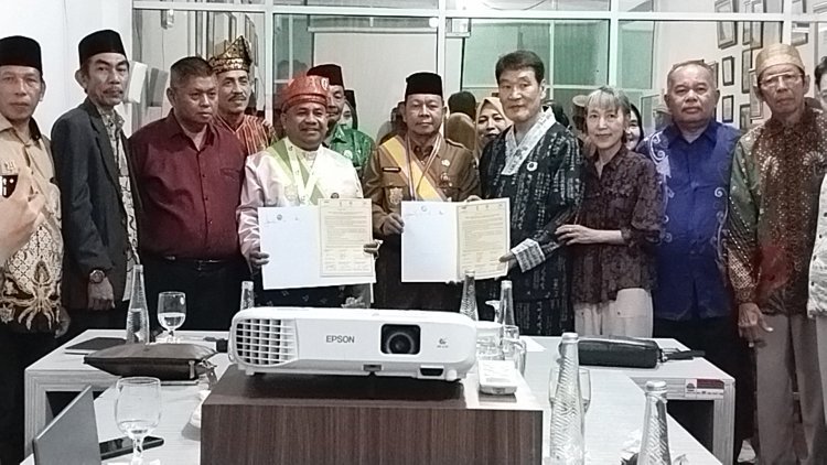 Kunjungan Delegasi Dari Negara Malaysia Dan Korea Selatan Di Sambut Baik Perumda Tuah Sekata