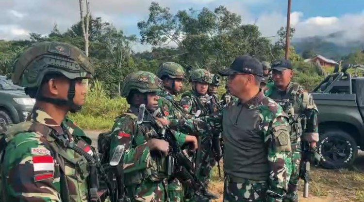 Panglima Komando Operasi Swasembada Tinjau Jajaran Pos Yonif 751/VJS, Apresiasi Kinerja dan Perhatian Prajurit pada Kesehatan Pos