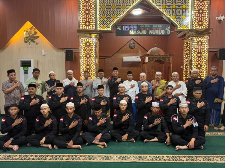Program Brimob Religi, Wadansat Brimob Polda Kepri Sambangi Rumah Ibadah Shalat Subuh Berjemaah