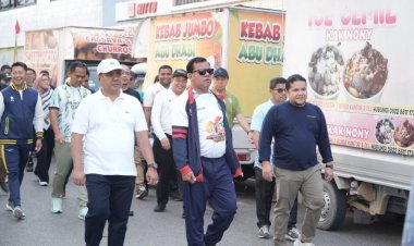 Ribuan Warga Antusias Ikuti Gerak Jalan Santai HUT ke-26 Kuansing