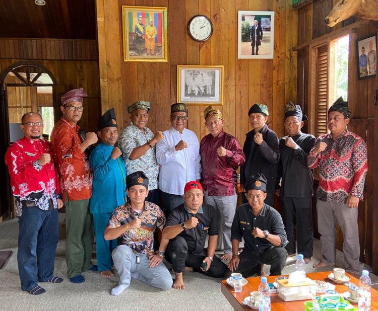 Silahturahmi Hulubalang  Di Rumah Singgah Wazir Besar Kerajaan Pelalawan Datuk Engku Raja Lela Putra