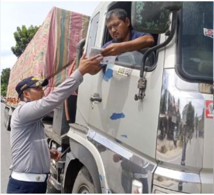 Pemprov Riau Keluarkan Aturan Pembatasan Angkutan Barang Saat Mudik, Bupati Kuansing Ingatkan Pengusaha