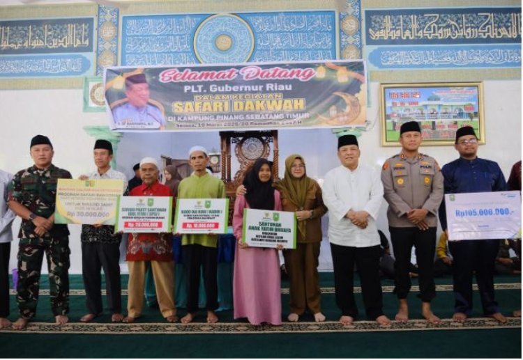 Safari Ramadan di Tualang, Bupati Afni Apresiasi Program Pemprov Riau