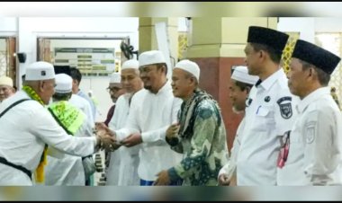 Sambut Kepulangan Jemaah Haji, Bupati Kuansing Tekankan Pelayanan dan Kepedulian Pemerintah