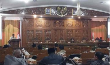 Sejumlah Fraksi DPRD Kuansing Tolak Penambahan OPD Baru, Khawatir Defisit APBD Membengkak