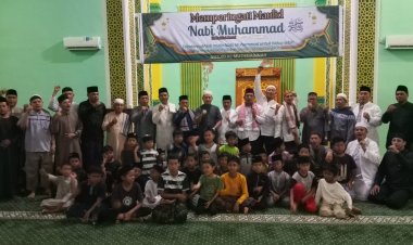 Ratusan Jamaah Padati Masjid Al-Muthmainnah, Wabup Husni Tamrin Ajak Warga Makmurkan Masjid di Tengah Kabut Asap