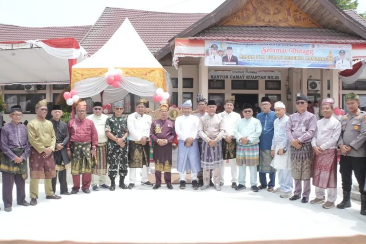 Buka Festival Pacu Jalur Kuantan Hilir, Plt Bupati Kuansing: Semangat Jalur Jadi Inspirasi Pembangunan
