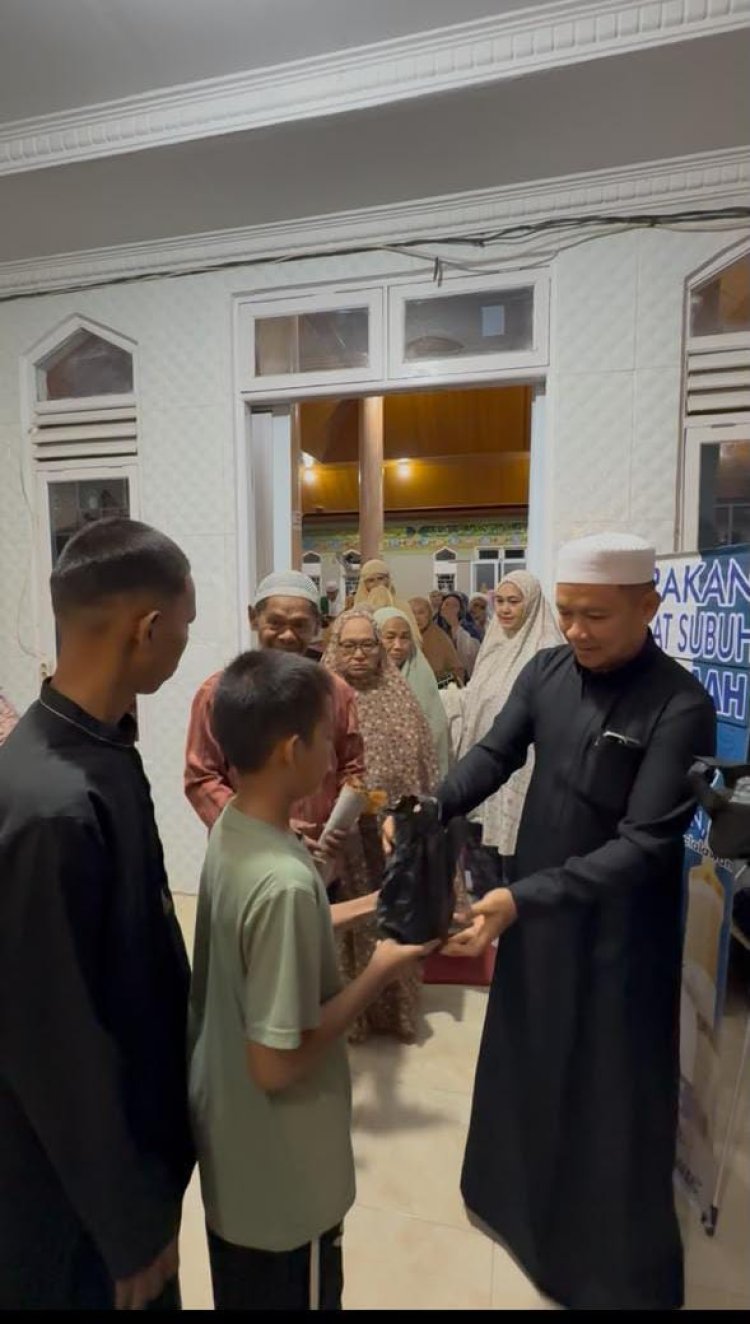 Wakil Bupati Pelalawan Husni Tamrin Galakan Subuh Sedekah Dan Shalat Berjemaah Bersama